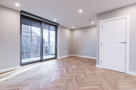 1 bedroom ground floor flat to rent - Photo 3