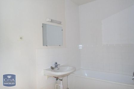 Location Appartement 3 pièces 66m² CHAMBERY 73000 - Photo 3