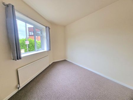 3 bedroom flat to rent - Photo 5