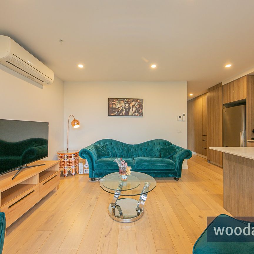 Sophisticated Urban Living in the Heart of Malvern East - Photo 1