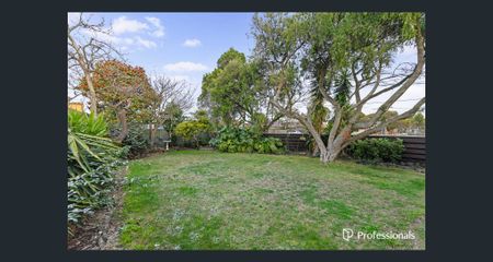 10 Laurus Court, Dandenong North VIC 3175 - Photo 5