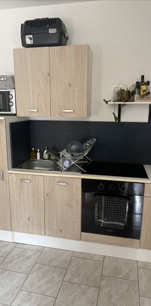 Location Appartement 2 pièces 27m² - Photo 1
