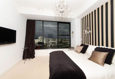 Penthouse Living - Photo 5