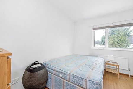 3 bedroom end of terrace house to rent - Photo 5