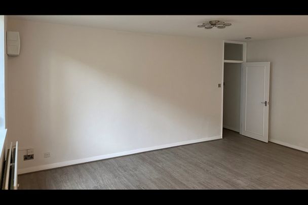 2 Bed Flat, Priory Road, NW6 - Photo 1