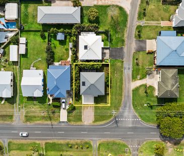 Perfectly positioned 3 bedroom home - walk to CBD - Photo 2