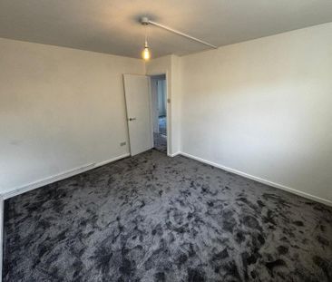 2 bedroom maisonette to rent - Photo 4