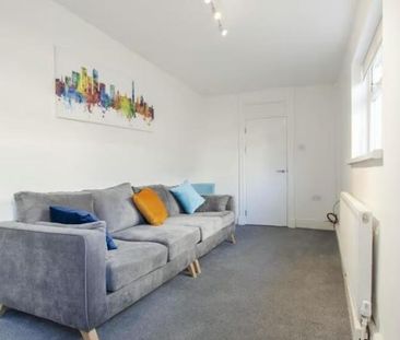 5 bedroom house to rent - Photo 2