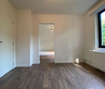 Net gerenoveerde woning met 4 slaapkamers - Photo 3