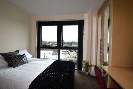 3 bedroom apartment to rent - Photo 3