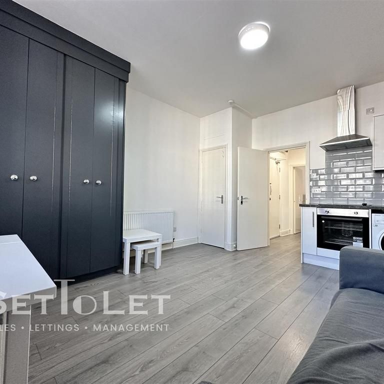 1 bedroom apartment to rent - Photo 1