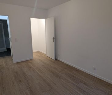 location Appartement F2 DE 42.4m² À ASNIERES - Photo 3