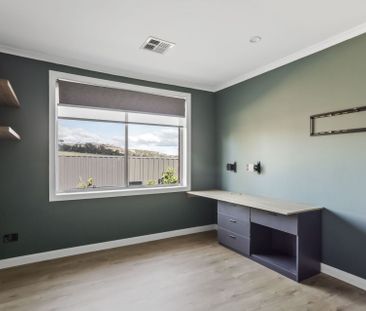 8 Parangana Place, Waverley - Photo 6