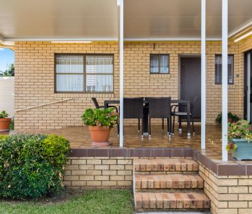 3 Bedroom house, 350 metres to the water. Contact Julie Sykes 0438 ... - Photo 4
