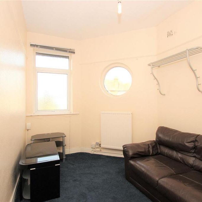 2 bedroom house to rent - Photo 1