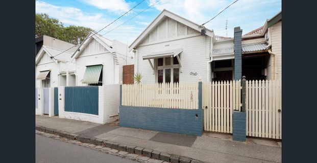 Charming South Yarra Victorian Light-Filled 2BR Home with Courtyard - Photo 1