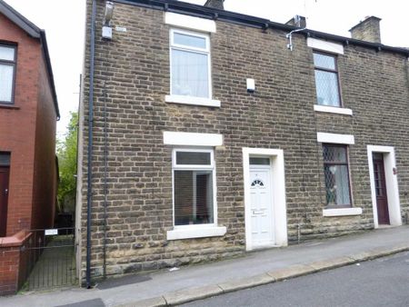 2 bedroom end of terrace house to rent - Photo 2