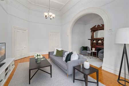 Huge four bed, three bath Federation home conversion in Hawthorn. - Photo 5