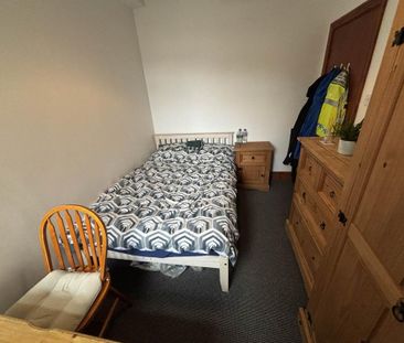 4 bedroom house to rent - Photo 3