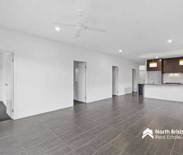 Perfect Family Home Opposite Parkland - Photo 1