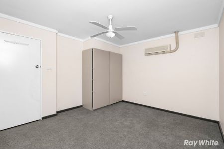 Hop skip and jump to the CBD - Photo 5