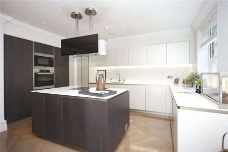 Oxshott Lodge is a luxury development of ten apartments with this specific property being a luxury two bedroom furnished apartment with gym access. - Photo 5