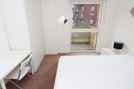 Room in a Shared Flat, Nyland Court, SE8 - Photo 4