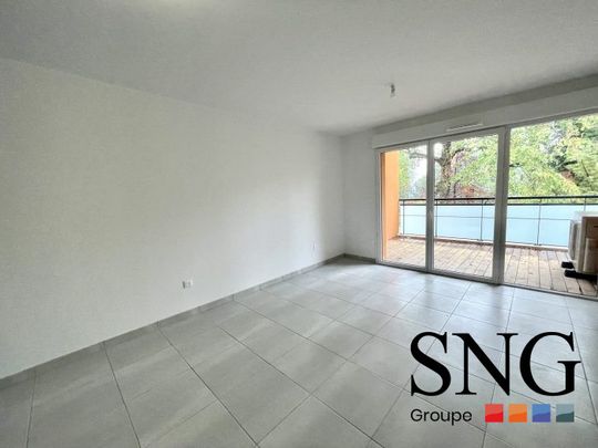 T2 AVEC LOGGIA ET DEUX PARKINGS - Photo 1