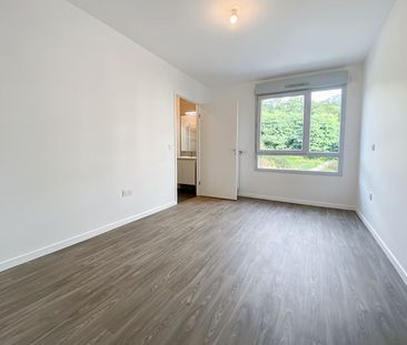 Location Appartement 4 pièces 78m² - Photo 2