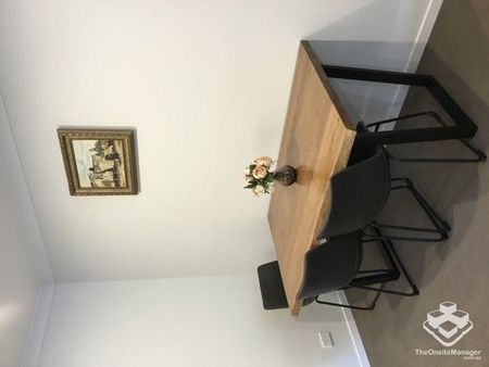 Furnished Modern 3 Bedroom Apartment for Rent - Photo 2