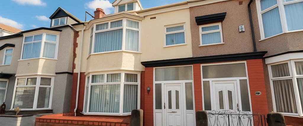 4 bedroom house to rent - Photo 1
