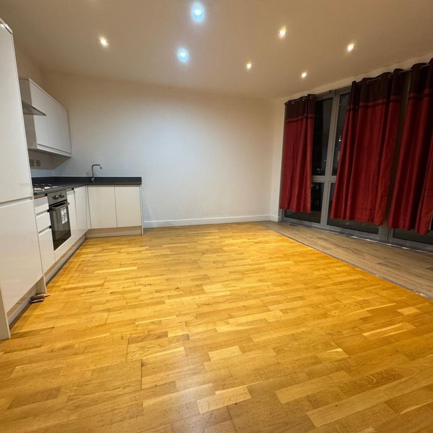 1 Bed Flat, Wick Lane, E3 - Photo 1