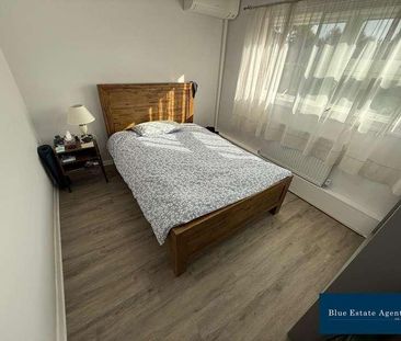Thistleworth Close, Isleworth, TW7 - Photo 2