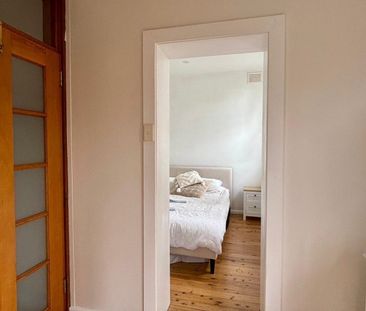 Bondi Beach - Photo 6