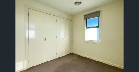 Modern Townhouse in Camberwell High School Zone - Photo 3