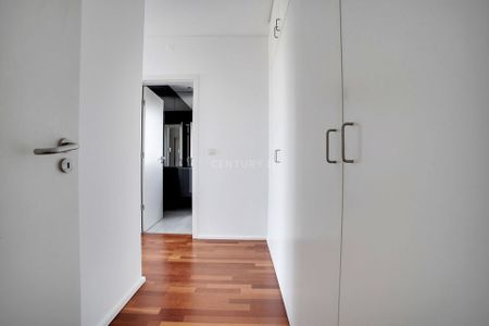 Apartamento T4 com Vista Frontal para o Rio e Ponte Vasco da Gama – Parque das Nações - Photo 4