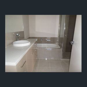 3/21 Meredith Street, Broadmeadows, VIC 3047 - Photo 2