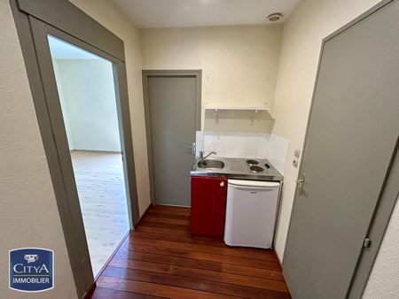 Location Appartement 2 pièces 35m² ST MARTIN D HERES 38400 - Photo 2