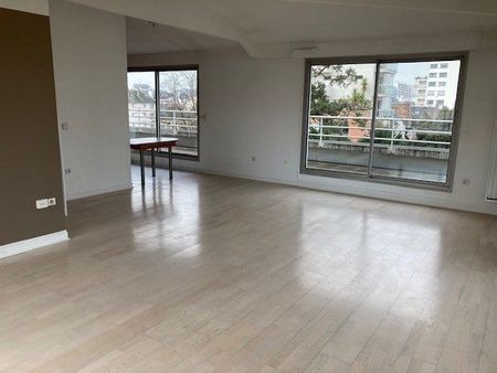Location Appartement 4 pièces 98m² RENNES 35000 - Photo 2