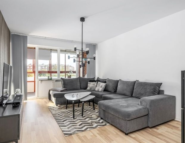 Östra Farmvägen 46B - Foto 1