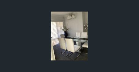 3x2 Townhouse in Perfect Location! - Photo 3