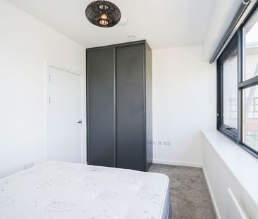 1 bedroom Apartment to rent - Photo 5