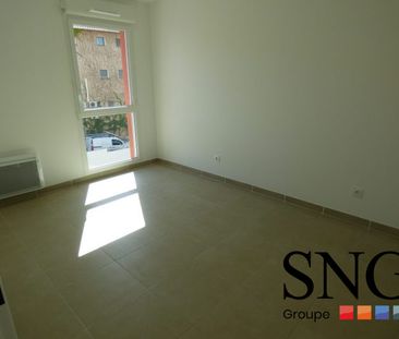 T2 AVEC BALCON ET PARKING - Photo 2