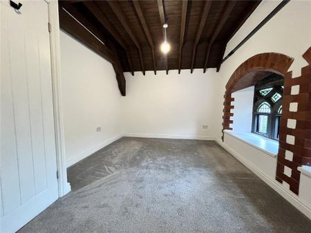 3 bedroom apartment to rent - Photo 4