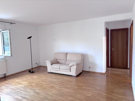 Location Appartement 4 pièces 86m² ESCHAU 67114 - Photo 2