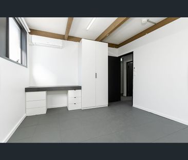 8/24 Hawthorn Road, Burwood East, Vic 3151 - Photo 2
