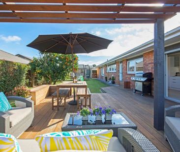 4 Bedrooms in Botany Downs - Photo 6