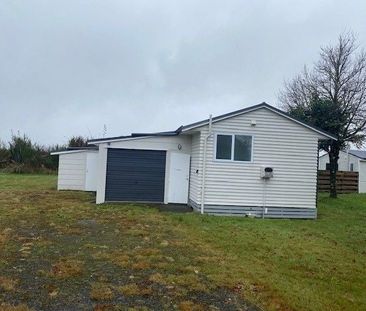 Tidy Bedsit in Waimarino - Long-Term - Photo 2