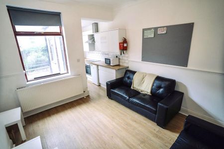 4 bedroom house share to rent - Photo 3