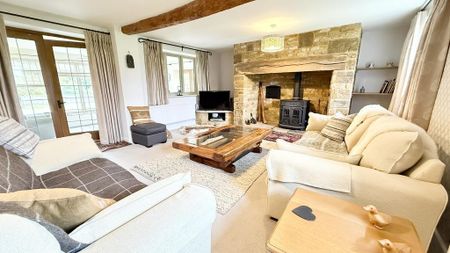 4 bedroom detached house to rent - Photo 4